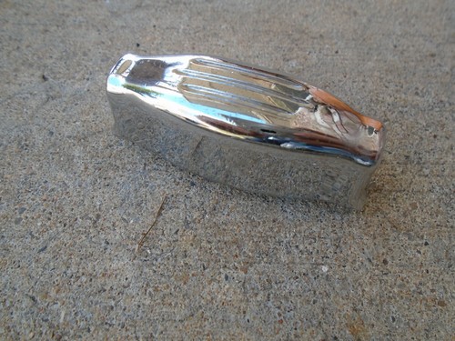 ONE VINTAGE 1960's OAKLAWN CAMCO TUXEDO SNARE DRUM LUG CASING-NO MOUNTING SCREWS - Picture 2 of 4