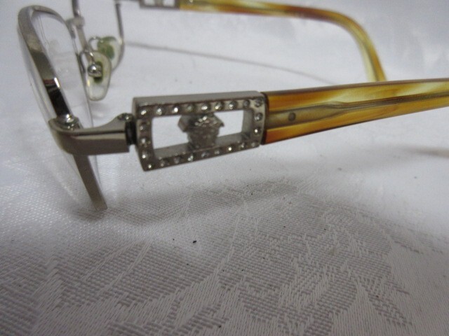 Picture 2 of 6