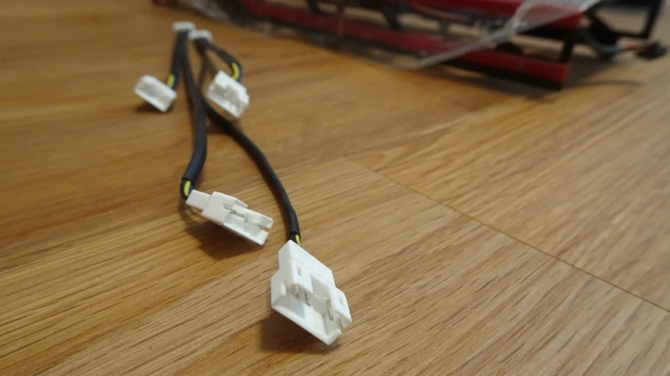 CANTIDAD 2: Tarjeta de video ATI Radeon HD7990 triple ventilador (nueva, se envía desde EE. UU. no China) Foto 4 de 4