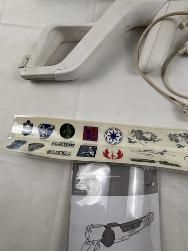 Wii Star Wars Clone Trooper Blaster with zapper gun and Star Wars stickers - Picture 4 of 5