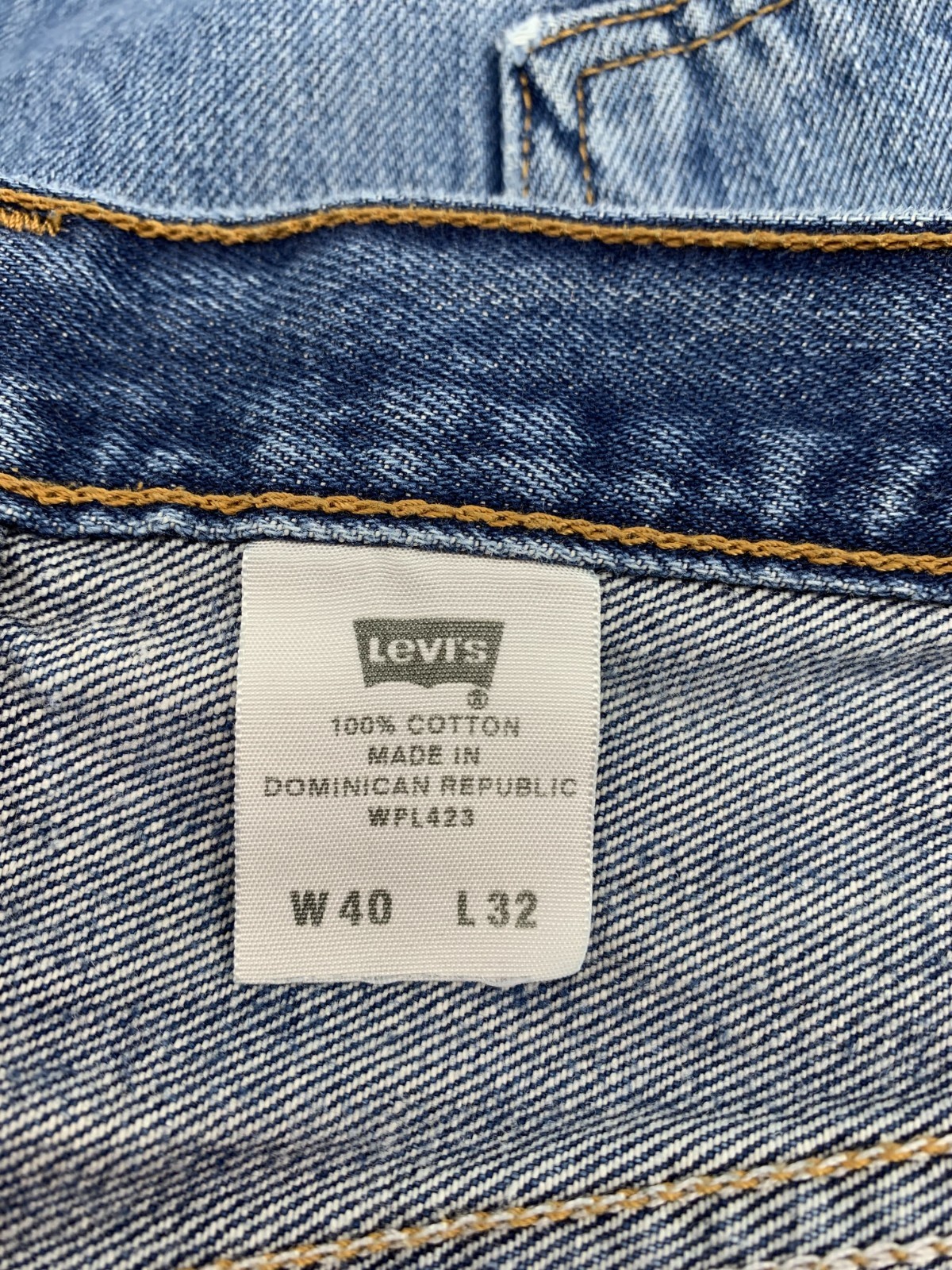 Vintage Levis 501 Jeans Mens 40x32 Blue Straight Leg Button Fly Distressed Pants thumbnail 5