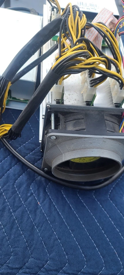 Bitmain Antminer S9 14 TH/s Bitcoin Miner with APW3 Power Supply - Image 4 of 4