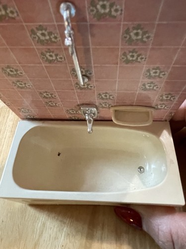 Vintage Lundby 1970's Dollhouse Pink Bathroom Toilet Double Sink Tub - Picture 9 of 9