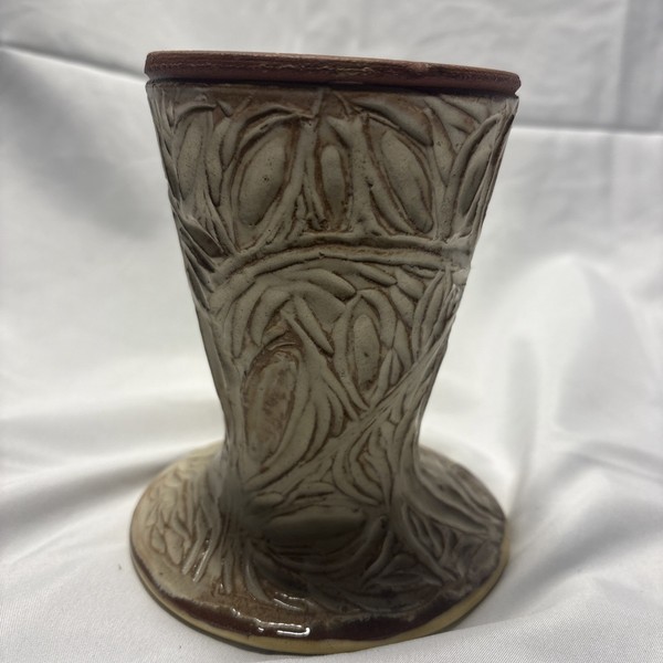 PETERS & REED MOSS AZTEC ARTS & CRAFTS CLEMATIS FLOWER VASE