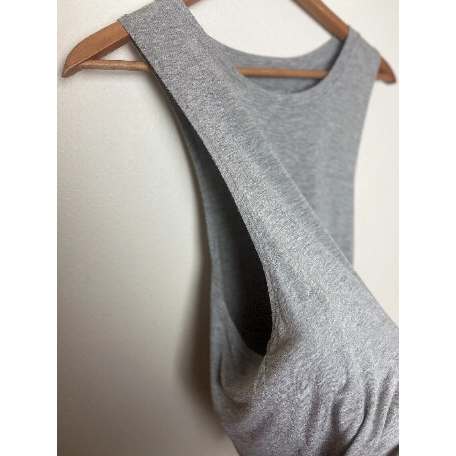 beyond-yoga sleeveless tie lightweight tank-top