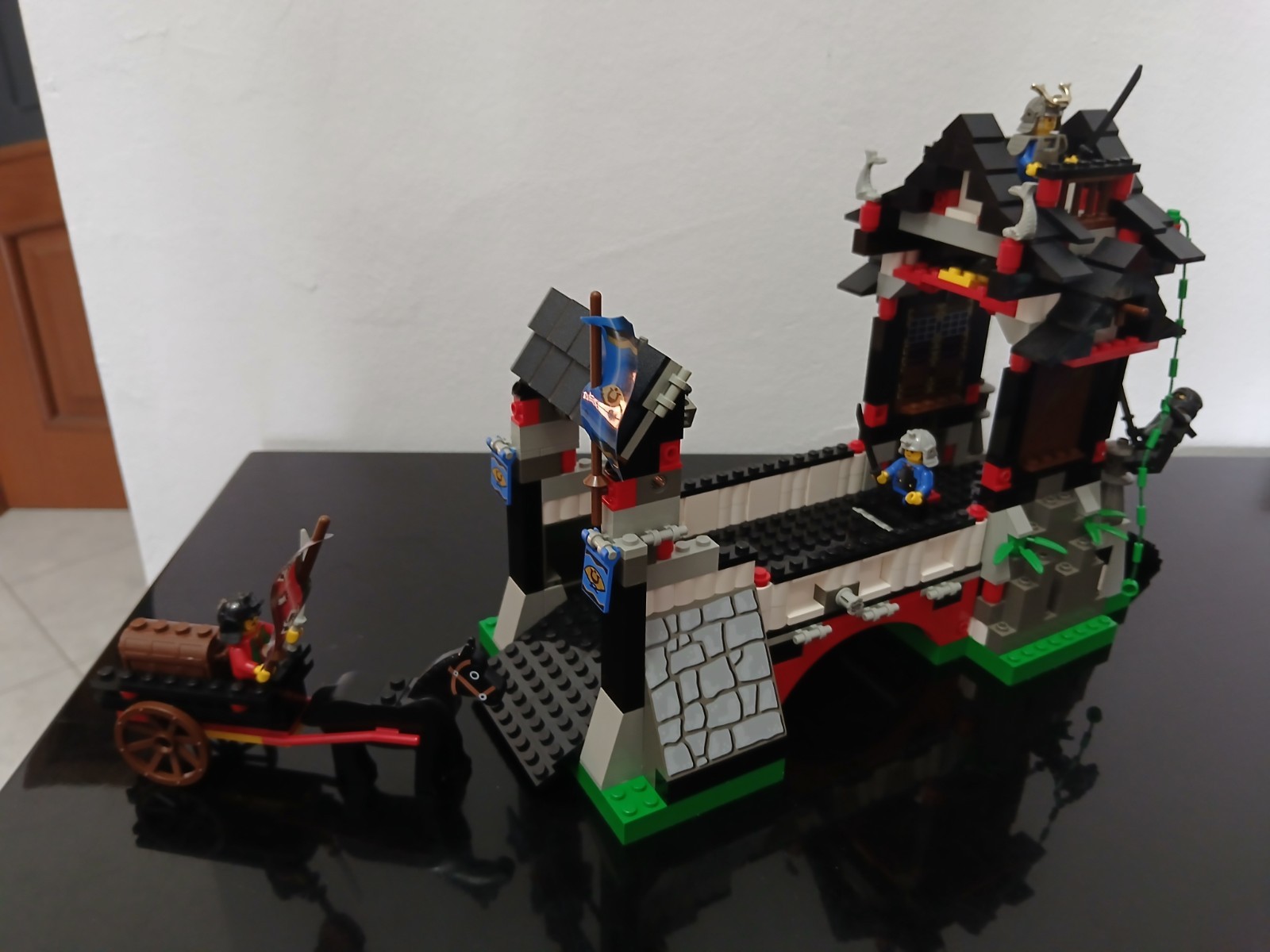 Set Lego ninja castle 6089 completo con figure e istruzioni