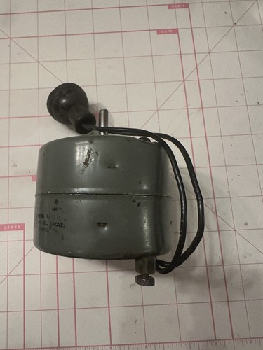 Dayton 115V 60 Hz 0.75 A 1/70 HP 1550 RPM CWLE Or CCW SE1” Long 1/4” Shaft - Foto 5 di 6