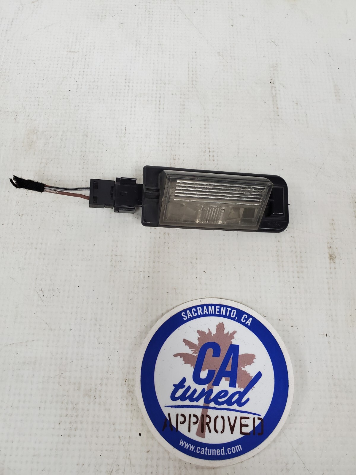 Genuine BMW E36 3Series License Plate Light Left OR Right 63261387047 eBay