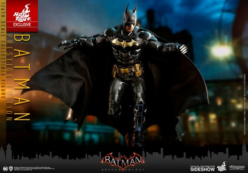 Batman (Prestige Edition) Sixth Scale Figure by Hot Toys - Picture 8 of 11