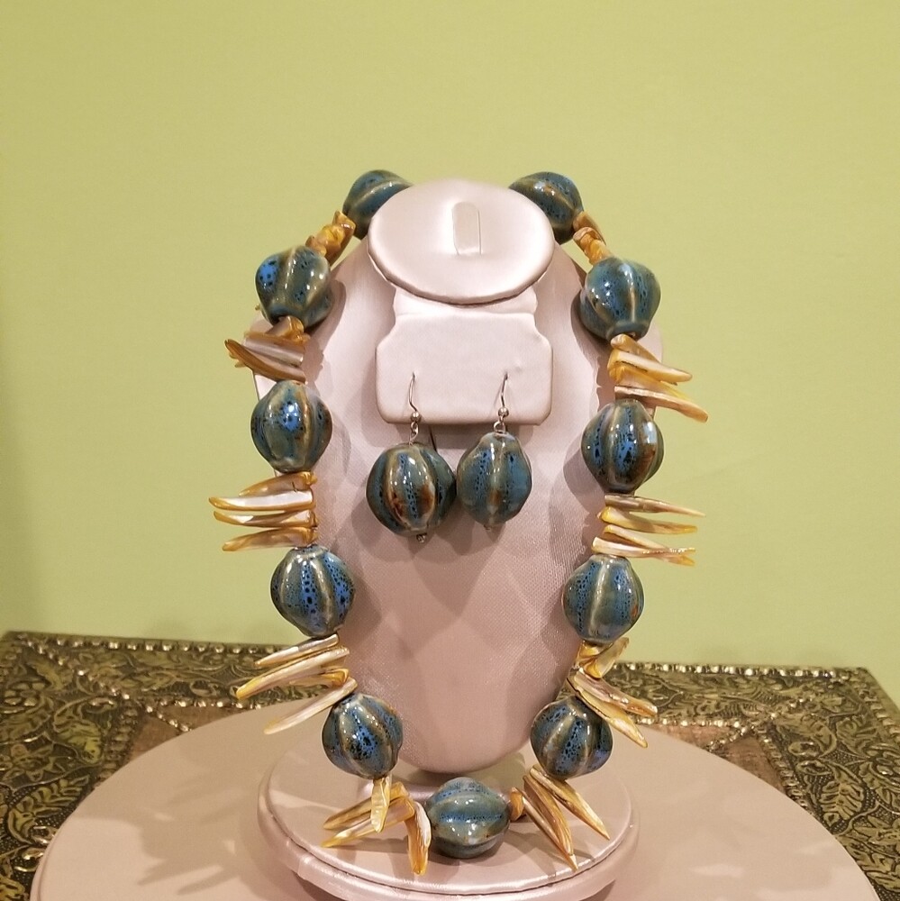 Beaded Statement Necklace Set - image 1