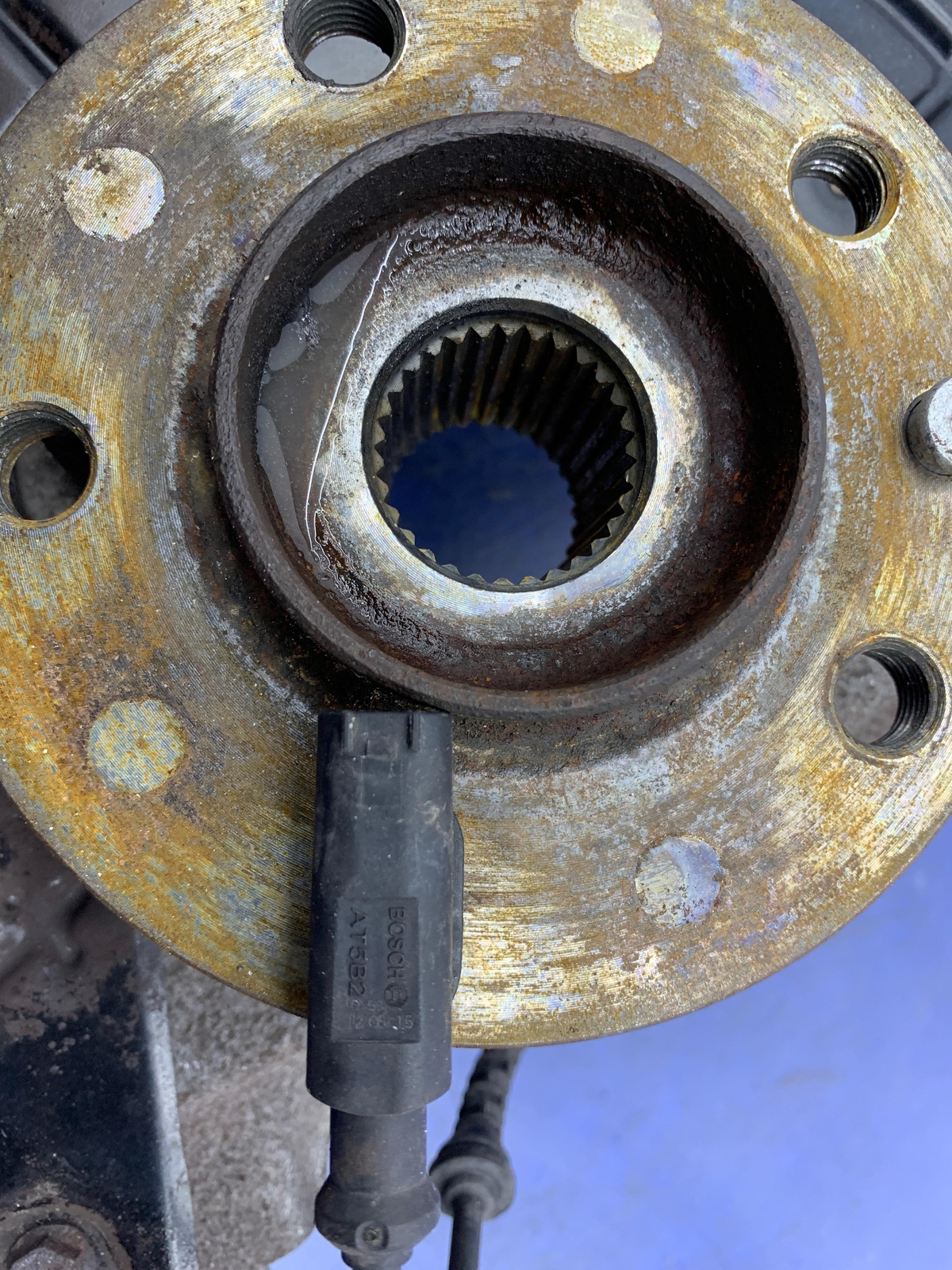 2014 -2017 MASERATI GHIBLI M157 3.0L AWD FRONT RIGHT KNUCKLE SPINDLE HUB