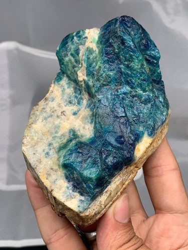 587GM | Ultra Rara! Esemplare fluorescente di sodalite blu di alta qualità | Afghanistan - Foto 15 di 17