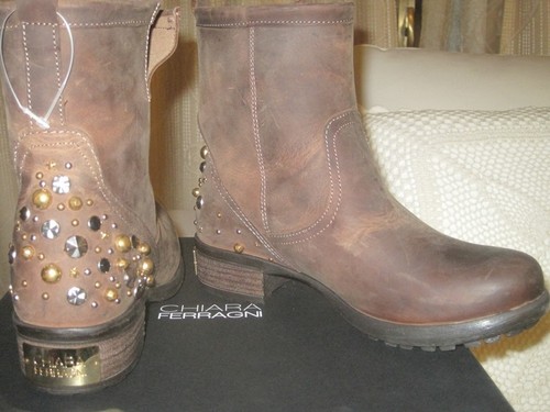 CHIARA FERRAGNI Stivaletti Scarponcini pelle biker marroni gioello borchie  Nuovi | eBay