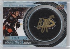 2022-23 Trilogy Rookie Signature Pucks Team Logo 12/23 Jacob Perreault Auto 16i3
