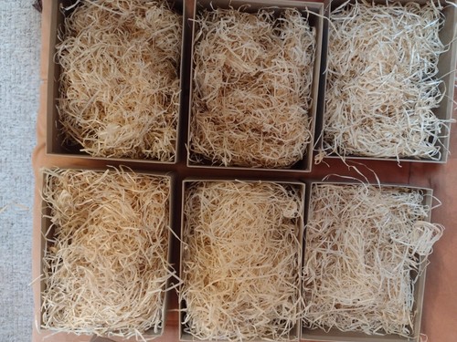 6 Large Plain Kraft Strong Lidded Cardboard Gift Boxes With Wood Wool Filling - Bild 5 von 10