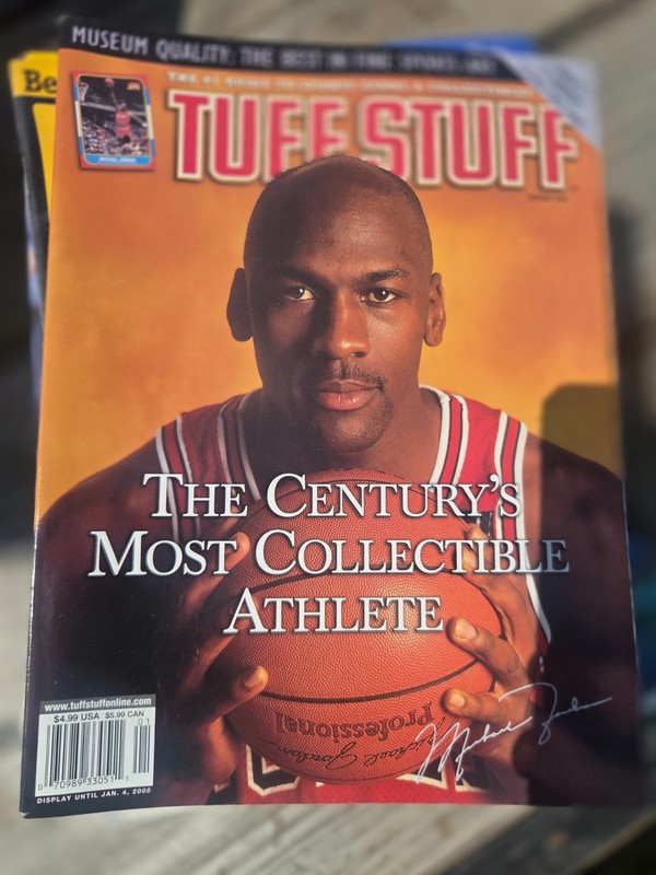 2000 Tuff Stuff Magazine:  Michael Jordan - Chicago Bulls