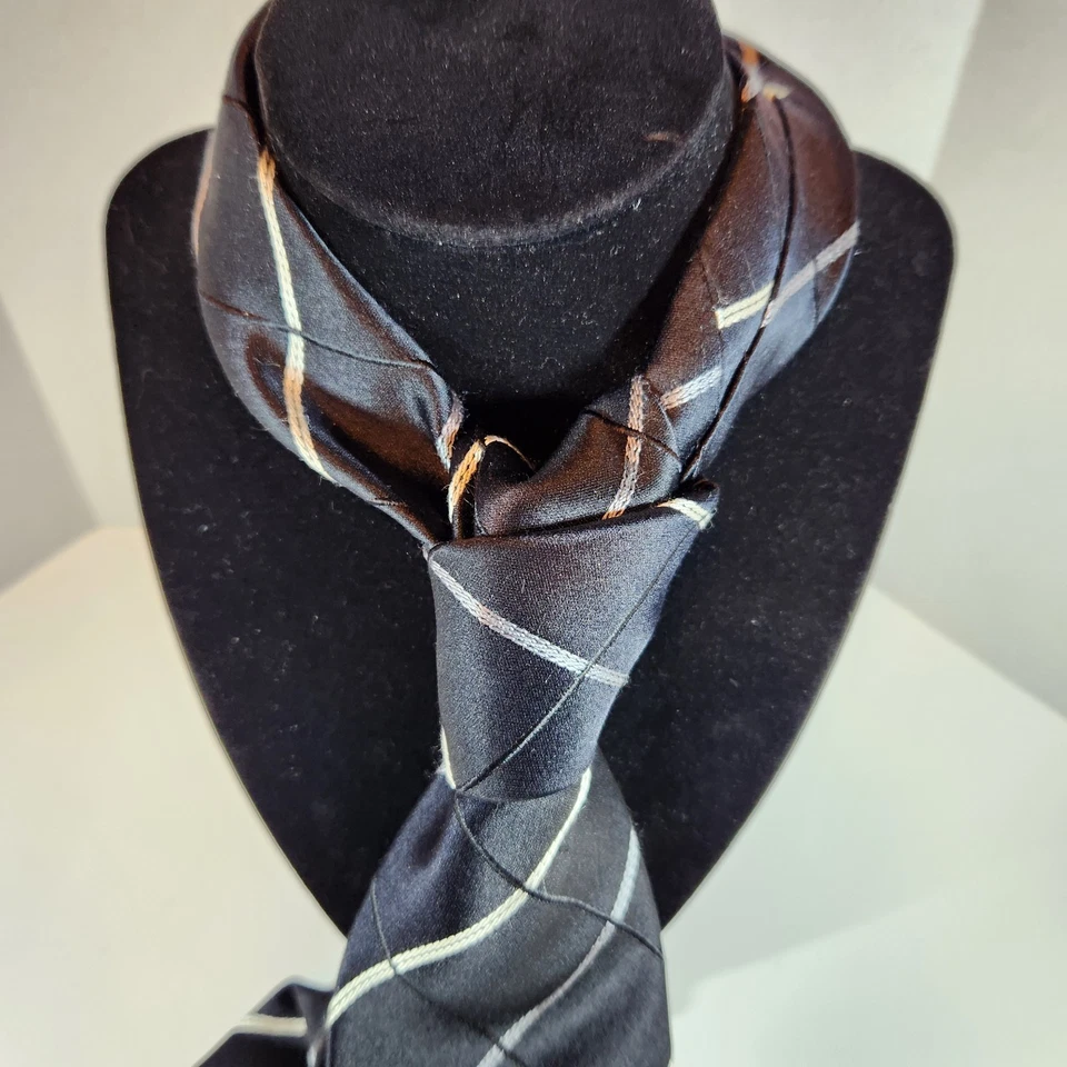 Geoffrey Beene Mens Silk Tie Black White Gray w Windowpane/Plaid Design 4x60 In - Image 3 of 4