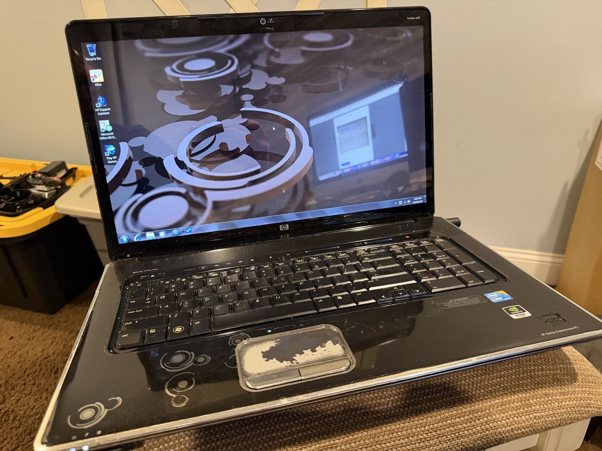 HP Pavilion DV8 Laptop 18.4 HP Pavilion DV8 Laptop 18.4