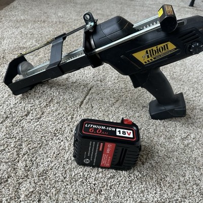 Albion 2-Componet Caulk & Adhesive Gun 18V New Battery E18T400X10 No Charger