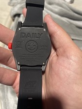 Las mejores ofertas en Caja de Plástico Neff Relojes de pulsera