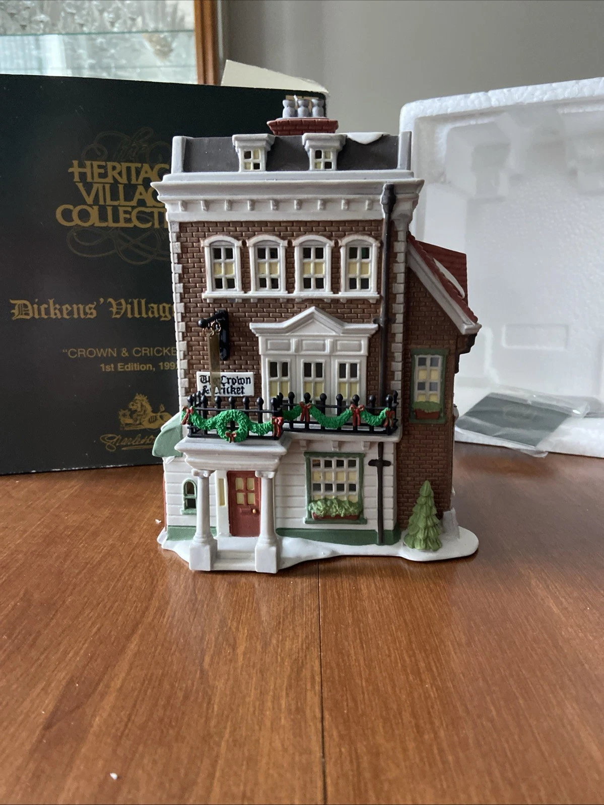 Picture 1 of 6