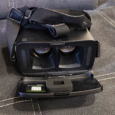 DESTEK Smartphone VR Headset VR-Brille mit Kopfband, Kunststoff, Schwarz