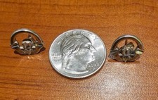 Sterling silver stud earrings, 2 hands