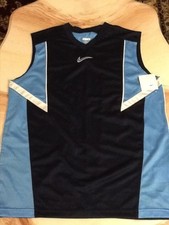 Nike Boys Basketball Sleeveless Shirt Size L NWT Blue and Navy