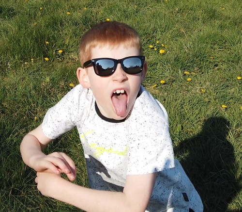 Childrens Sunglasses Kids Classic Shades Girls Boys Fashion Glasses Retro UV400 - Picture 209 of 290