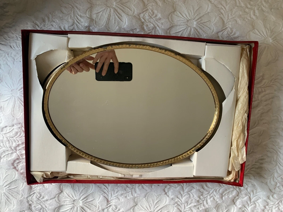 Oval shaped mirror dressing table deals