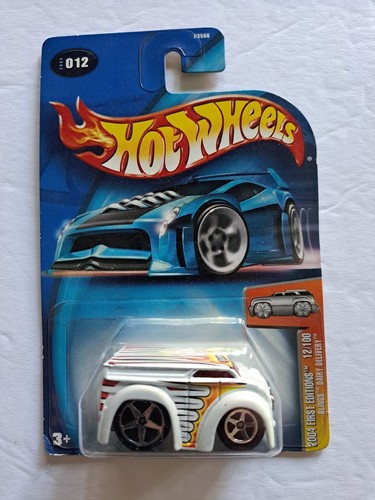 2004 HOT WHEELS FIRST EDITIONS BLINGS #11 LOTUS ESPIRIT &Dairy Delivery - Picture 10 of 16