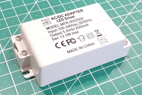 alimentation à découpage 5 / 12 / 24 v 1 à 5 A boitier compact - Imagen 4 de 9