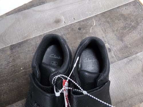 Clarks Hook & Loop Strap Black Leather Dress School Shoes Toddler Kids 9.5 Wide - Picture 7 of 12