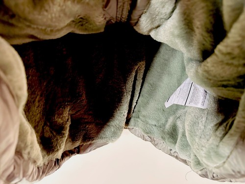 Spyder hooded plush lined quilted jacket tea leaf green NWT size M $249.00 - Picture 6 of 10