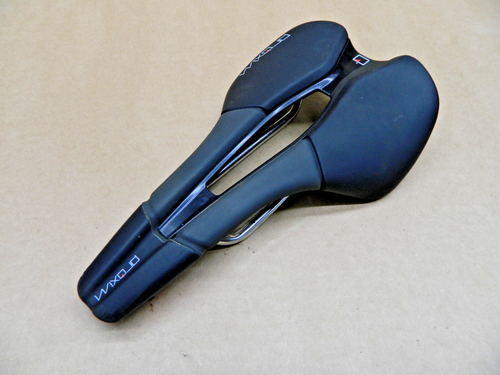 Pologo Proxim Saddle 145mm Black Tirox Rails - Picture 3 of 4