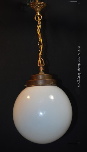 lampada a sospensione scuola art deco vetro opalino edoardiano e bronzo anni C-1910 - Foto 1 di 15