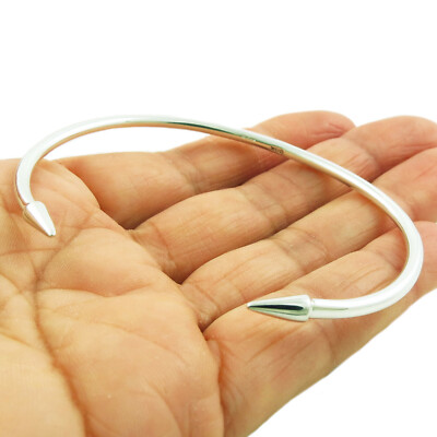 Pointed Arrow Cuff Solid Hallmarked 925 Sterling Silver Bracelet in a Gift Box