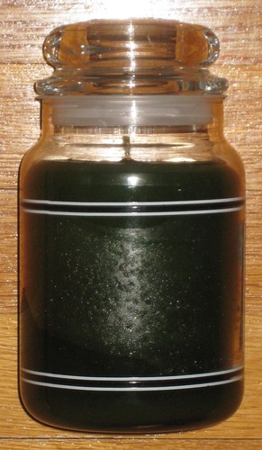 Yankee Candle - 22 oz - MOUNTAIN FERN - Black Band - RARE AND HARD TO FIND!!! - Picture 3 of 5