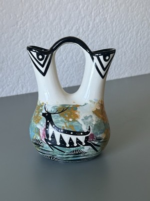 VTG  1988 Mana Pottery Arizona Deer Wedding Vase Arizona New Mexico Signed