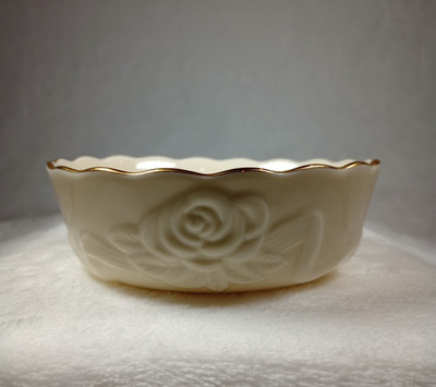 Lenox 4.5'' Ivory Porcelain Scalloped Bowl - Rose Blossom, Gold Trim