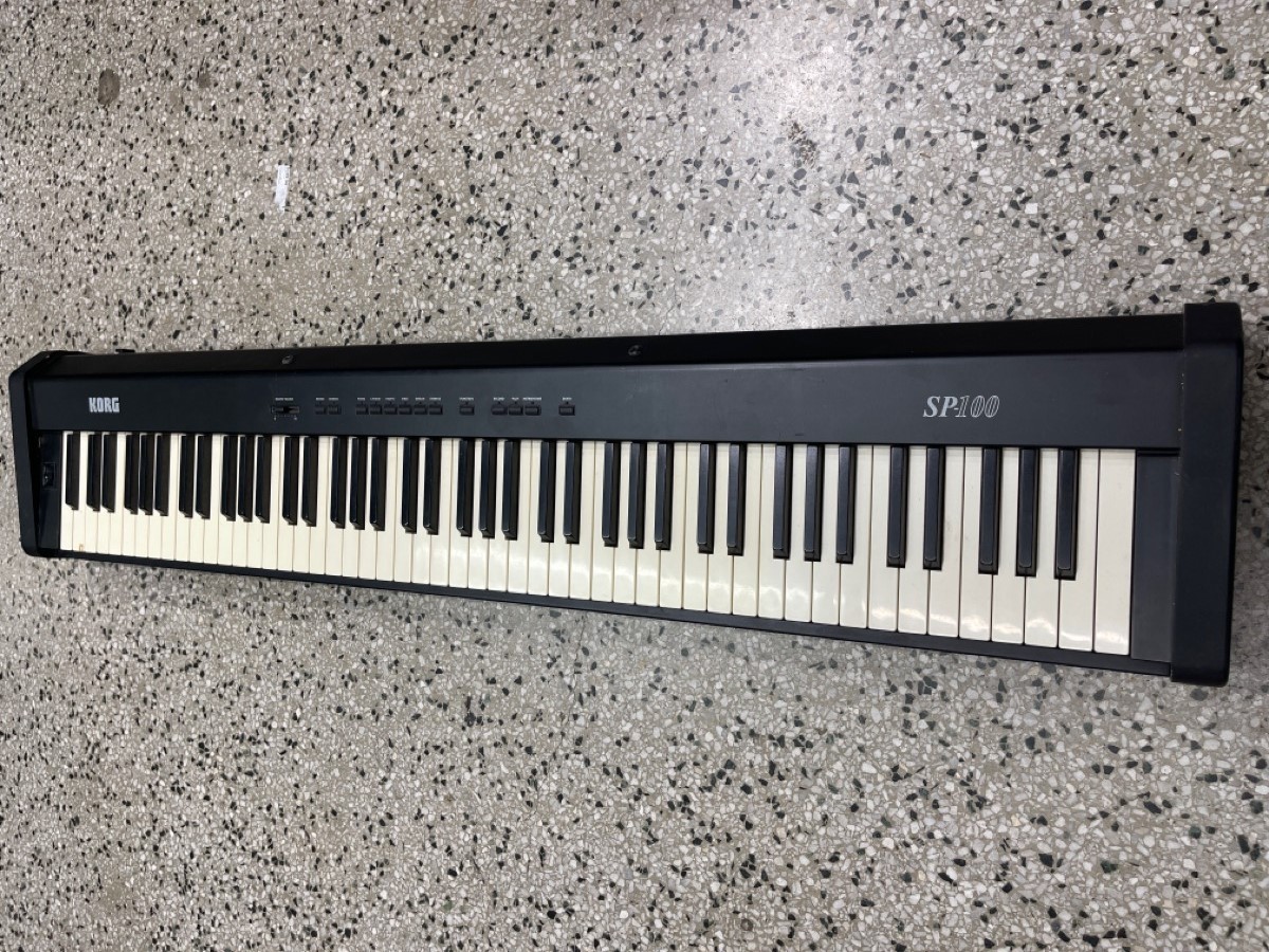KORG キーボード sp-100 KORG SP-100 88 WEIGHTED KEYBOARD**LOCAL PICKUP ONLY, BATON