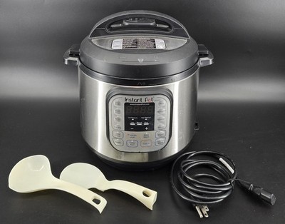 Instant Pot Pressure Cooker IP-DUO60 V3  7-in-1 Programmable 6 Quart Convenient