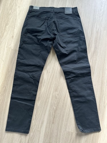 Givenchy Black Men’s Modern Fit Straight Leg Pants Trousers Size 32 Inseam 32