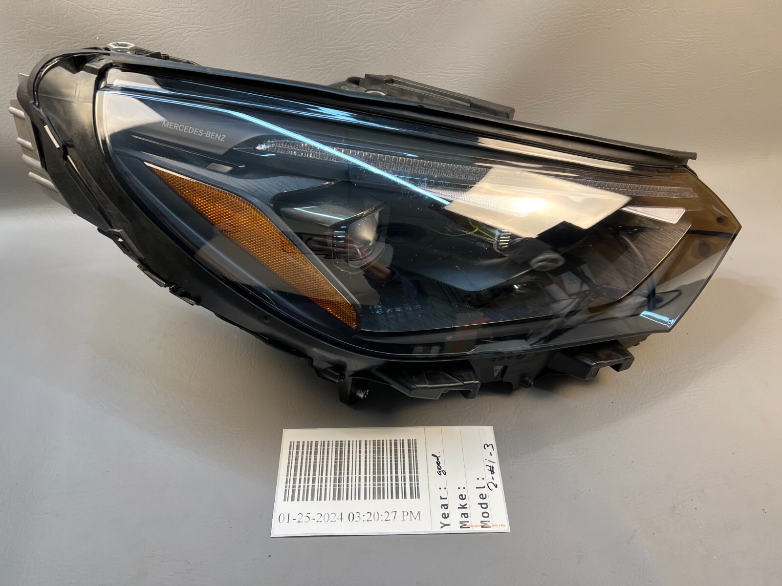 MINT! 2023-2024 MERCEDES EQE CLASS X294 RIGHT SIDE HEADLIGHT LED 