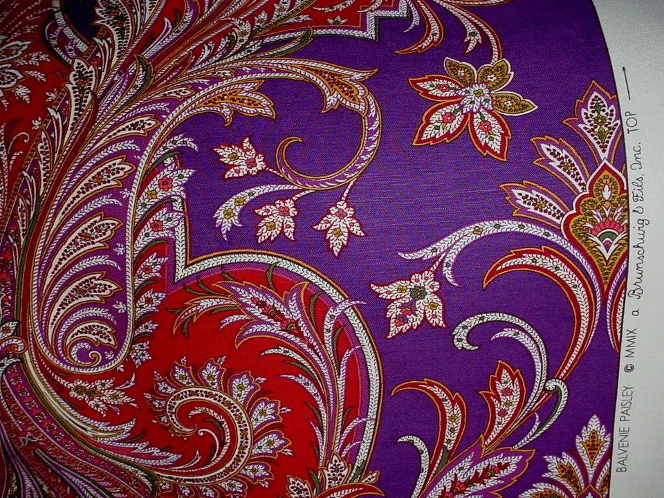 Tela de tapicería con estampado de ciruela de cachemira Balvenie Brunschwig & Fils BR-79796 1-3/4 AÑOS Foto 4 de 4