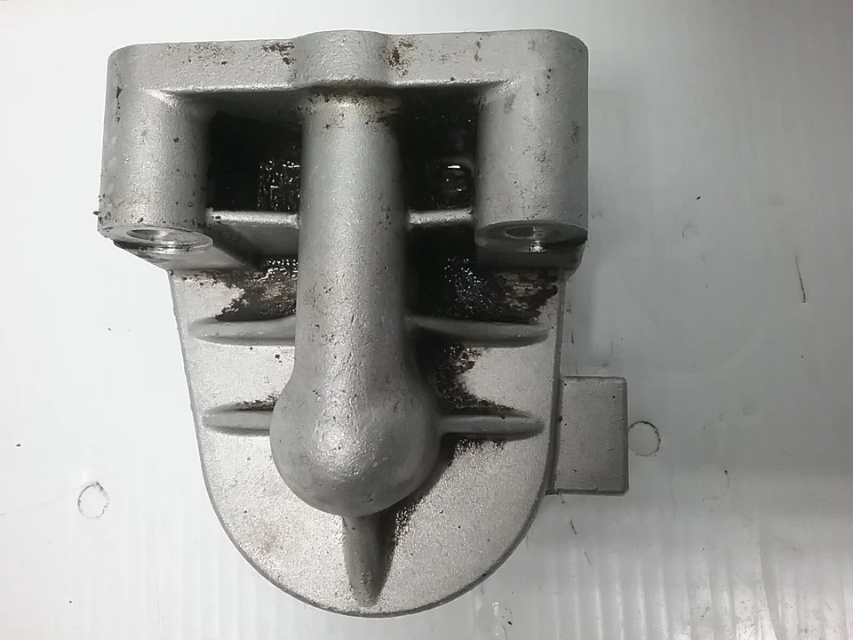 Soporte enfriador de aceite de motor Hyundai Sonata 2011-2014 híbrido de 4 cilindros de 2,4 L Foto 3 de 4