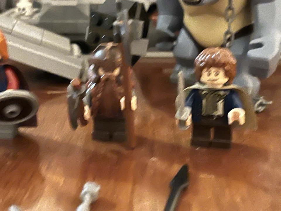 LEGO The Lord of the Rings: The Mines of Moria 9473 All Minifigures Read Desc - Image 2 of 4