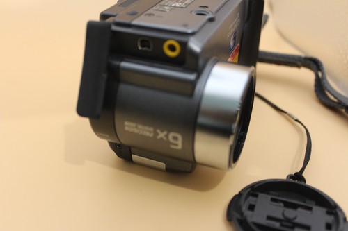 Sony Cyber-shot DSC-S30 1.3MP Grey Digital Camer Untested Parts Only - Picture 3 of 8