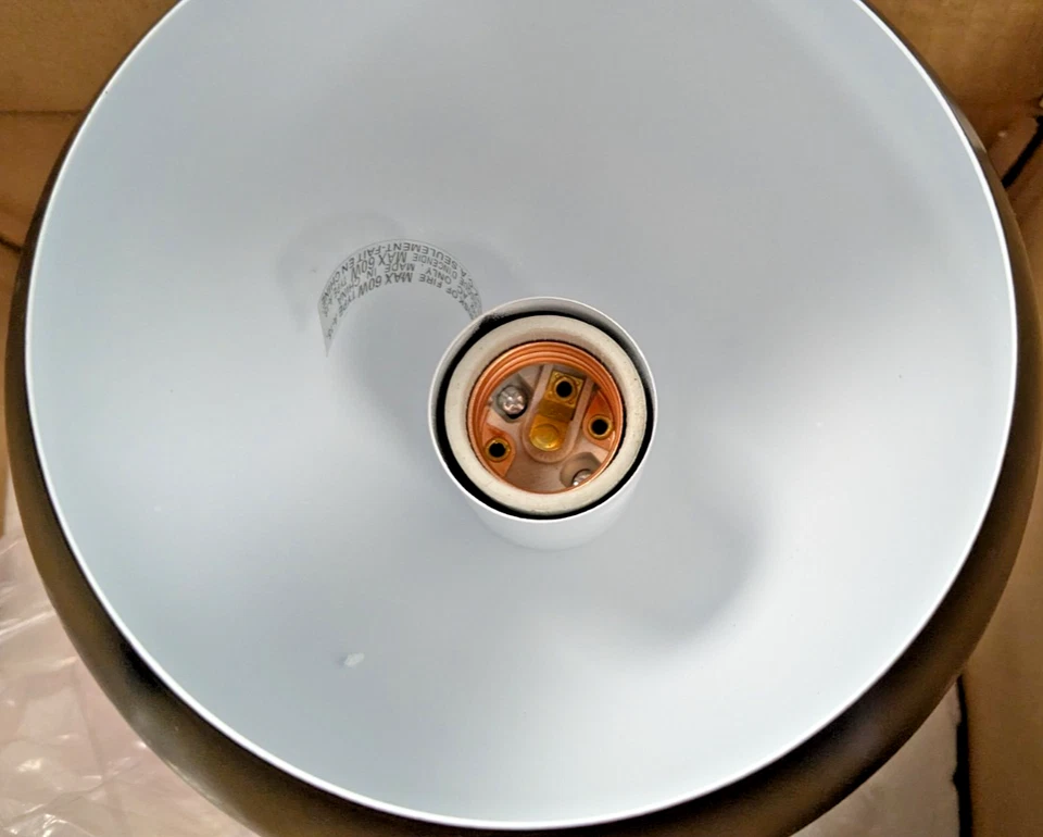 ILUMINACIÓN CAPITAL ISAAC 1 LUZ APLIQUE CON BRAZO AJUSTABLE NEGRO 5.875"W 636613MB Foto 3 de 4