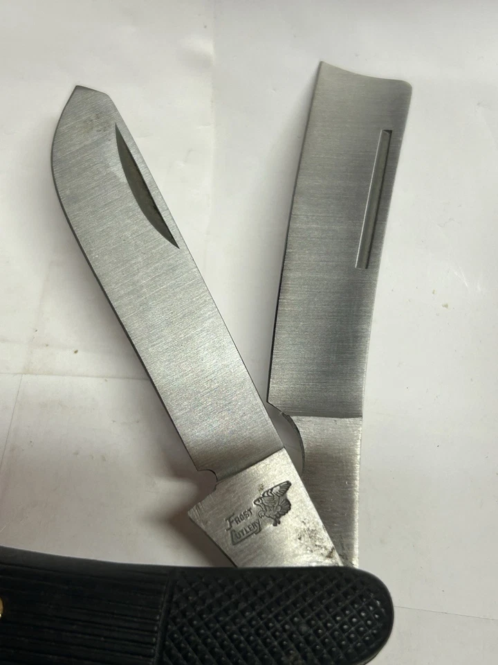 Faca de bolso dobrável Frost Cutlery aço cirúrgico 2 lâminas - Imagem 3 de 4